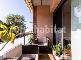 Piso, 100 m², cerca de bus y tren, seminuevo, Calle de Beethoven, 1