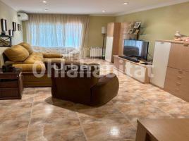 Pis, 87 m², Zona