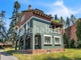Houses (villa / tower), 417 m², Carretera de Vic