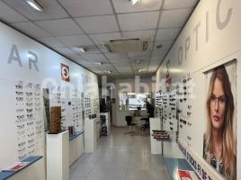 Local comercial, 108 m², prop de bus i tren, Calle de Josep Anselm Clavé