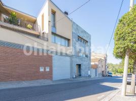 Casa (unifamiliar adosada), 232 m², seminuevo, Calle del Riu