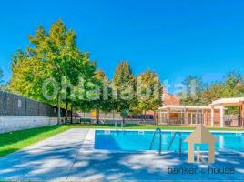 Attic, 133 m², Zona