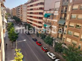Apartament, 65 m²