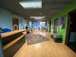 Local comercial, 210 m², Zona