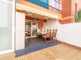 Pis, 69 m², prop de bus i tren, Avenida Meridiana