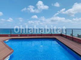 Apartamento, 80 m², seminuevo, Calle Carrer del Dos de Maig