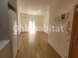Estudi, 45 m², près de bus et de train, Calle Sant Vicenç 