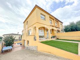 Houses (terraced house), 182 m², near bus and train, Calle de Josep Maria de Sagarra, 30