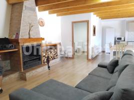Casa (unifamiliar adossada), 220 m²