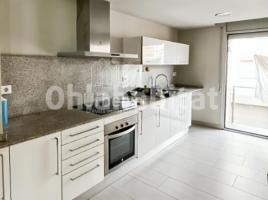 Piso, 80 m², seminuevo, Zona