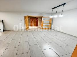 Piso, 80 m², seminuevo, Zona