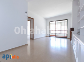 Pis, 126126 m², prop de bus i tren, Calle Santa Eulàlia