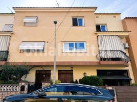 Casa (unifamiliar adossada), 289 m²