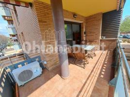 Piso, 79 m², seminuevo, Zona