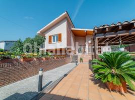 Casa (unifamiliar aislada), 378 m², Zona