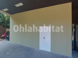 Local comercial, 94 m², nuevo, Calle de Joaquim Viola Lafuerza