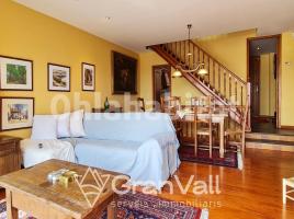 Casa (unifamiliar adossada), 188 m², prop de bus i tren