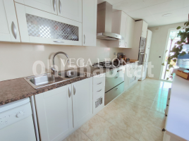 Dúplex, 156 m², cerca de bus y tren