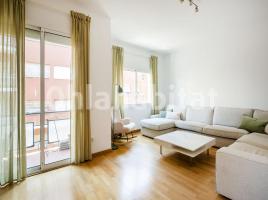 Pis, 95 m², prop de bus i tren
