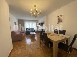 Piso, 114 m², cerca de bus y tren