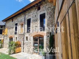 Casa (unifamiliar adossada), 228 m², nou