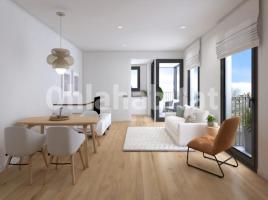 Ático, 90 m², cerca de bus y tren