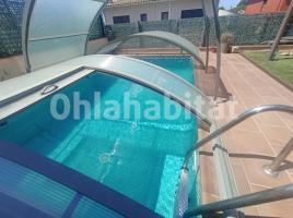 Casa (unifamiliar adossada), 214 m², seminou