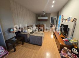 Pis, 98 m², prop de bus i tren, Avenida de Roma