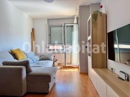 Piso, 97 m², seminuevo, Zona