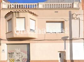 Propiedad vertical, 270 m², cerca de bus y tren, Calle de Mascaró