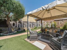 Houses (villa / tower), 199 m², Calle Can cires