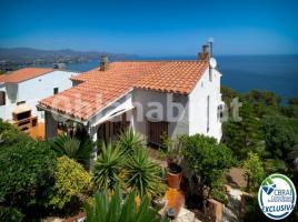 Houses (villa / tower), 178 m², Calle de Santa Isabel, 20