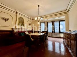 Louer pis, 186 m²