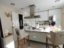 Houses (terraced house), 270 m², near bus and train