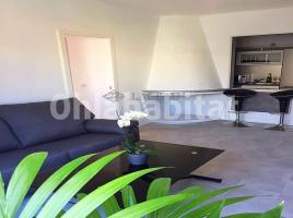 For rent flat, 50 m², near bus and train, Centre