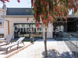  (unifamiliar aïllada), 646 m², près de bus et de train, presque neuf