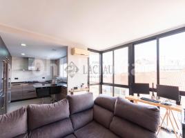 Pis, 126 m², prop de bus i tren