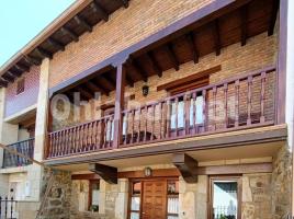 Casa (unifamiliar aïllada), 239 m², prop de bus i tren, seminou