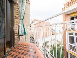 Flat, 62 m², near bus and train