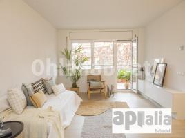 Pis, 117 m², prop de bus i tren