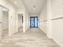 Flat, 80 m², near bus and train