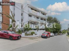 Pis, 48 m², prop de bus i tren