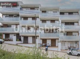Pis, 48 m², prop de bus i tren