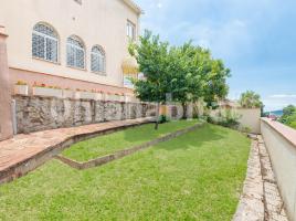 Casa (unifamiliar aislada), 323 m², cerca de bus y tren, GRÀCIA