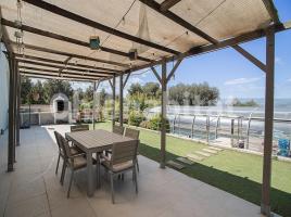 Casa (unifamiliar aislada), 313 m², cerca de bus y tren, seminuevo