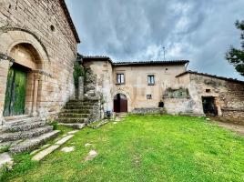 Houses (country house), 1012 m², near bus and train