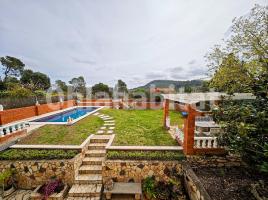 Casa (unifamiliar aislada), 174 m², cerca de bus y tren