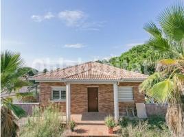  (unifamiliar aïllada), 281 m², près de bus et de train, presque neuf, Piera
