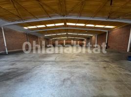 For rent industrial, 683 m², LES COMES