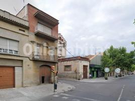 Houses (detached house), 689 m², near bus and train, ESCOLA PIA